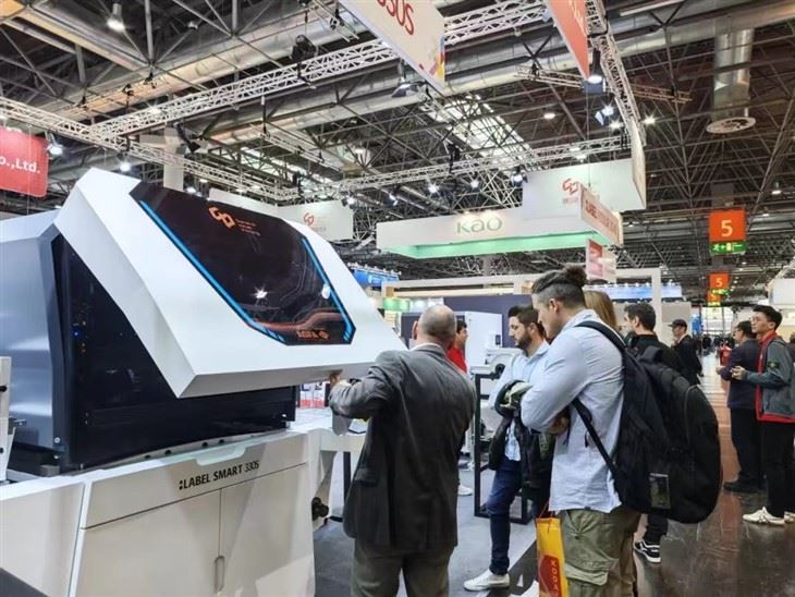CMYKW Digital Label UV Printing Machine