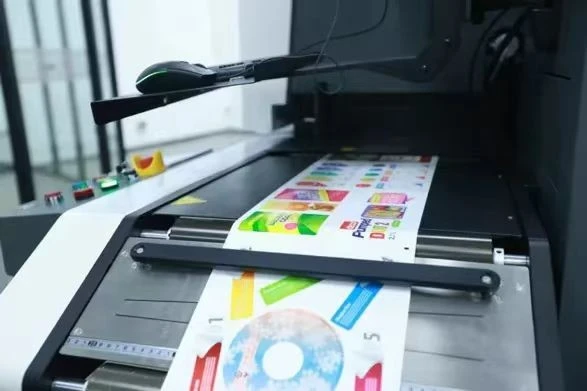 Digital Roll to Sheet Label Blade Die Cutter Machine